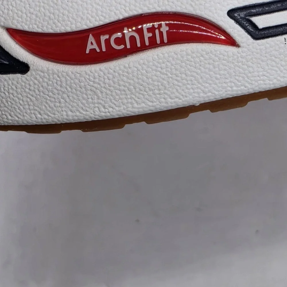 Sketchers Air Cooled Archfit Los Angeles White Women's Size 8